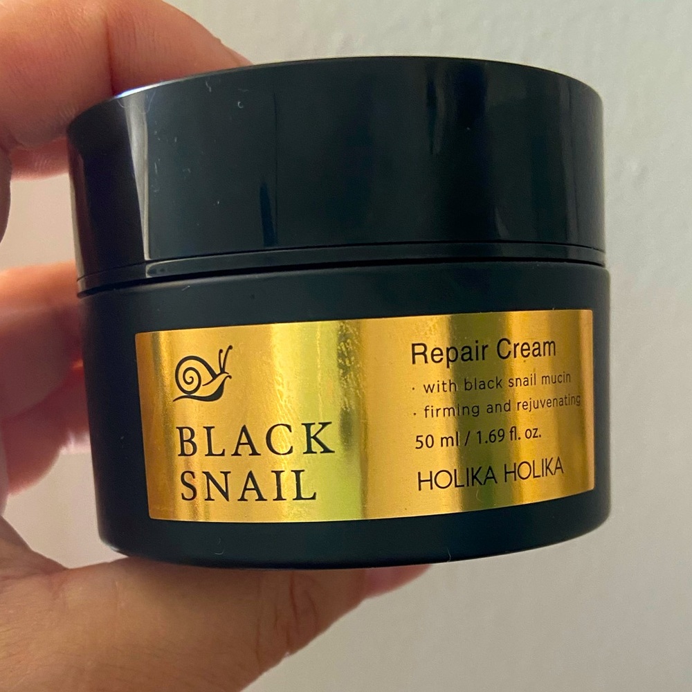 Holika Holika Black Snail Repair Cream, 99% full